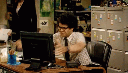 IT Crowd Moss Throwing Computer